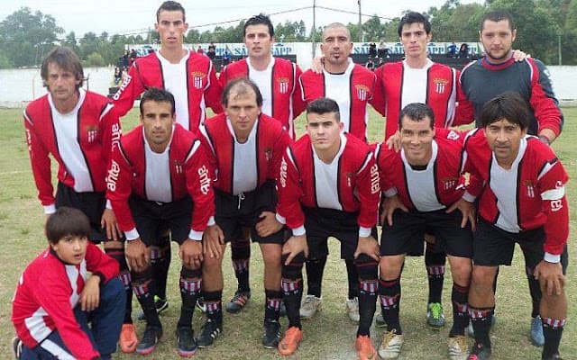 Plantel de Atlético Fernandino en 2013.